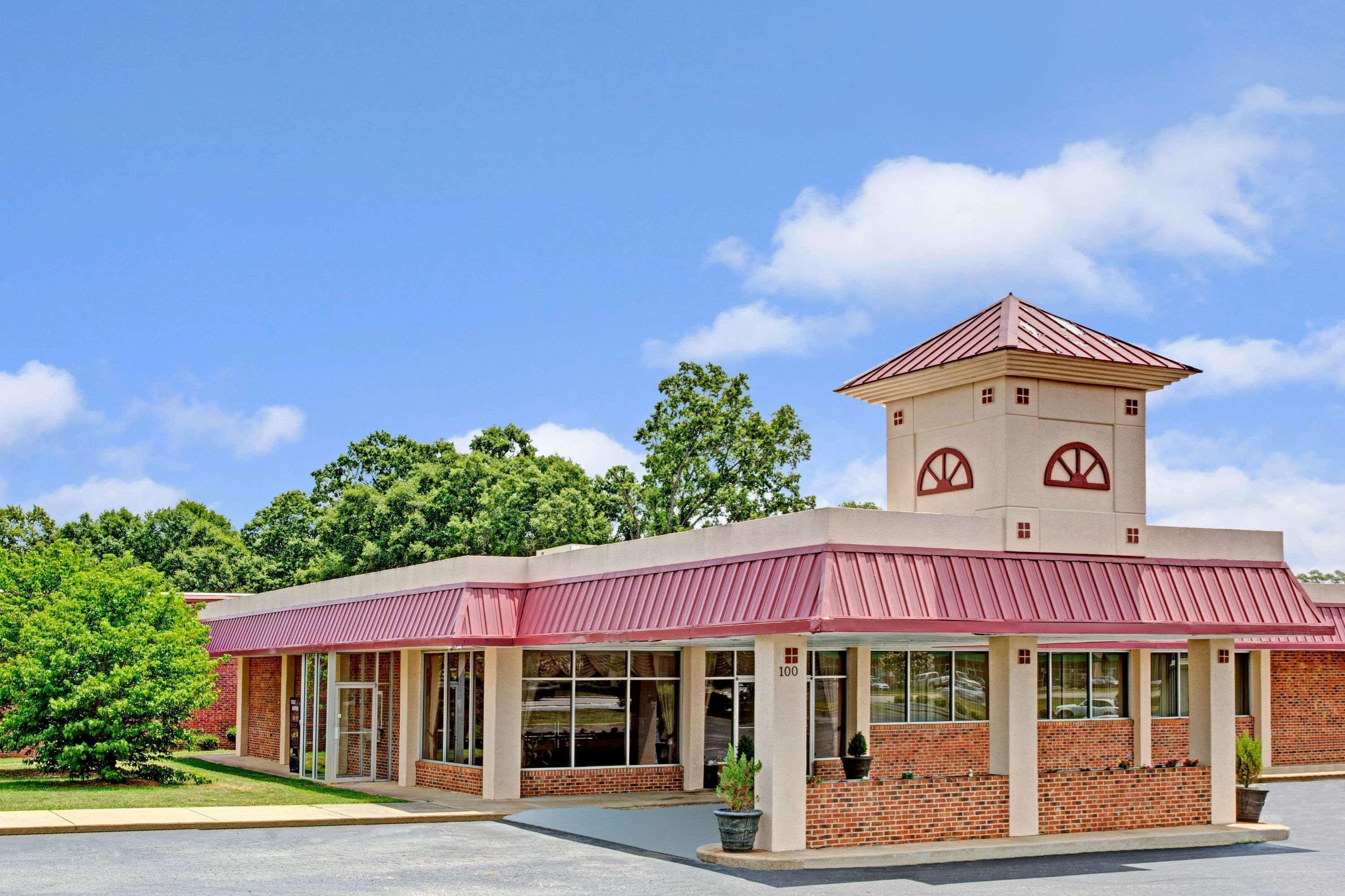 Hotel Super 8 By Wyndham Gaffney Esterno foto