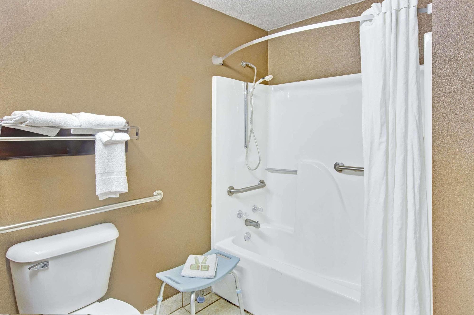 Hotel Super 8 By Wyndham Gaffney Esterno foto